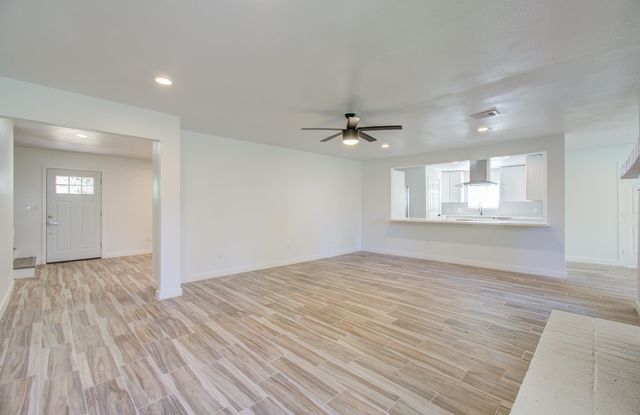 591 River Plantation Drive, Conroe, TX 77302