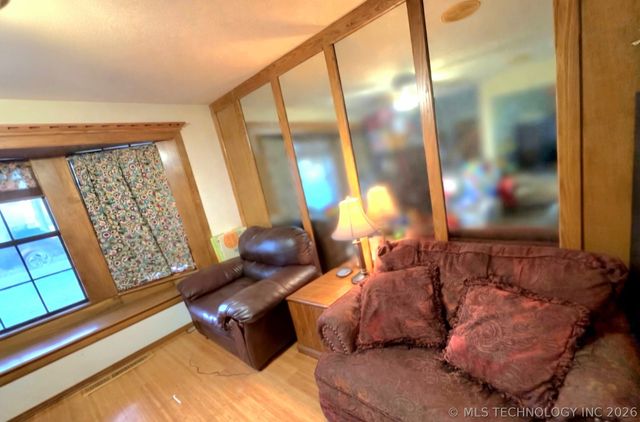 328 Hickory Drive, Tahlequah, OK 74464