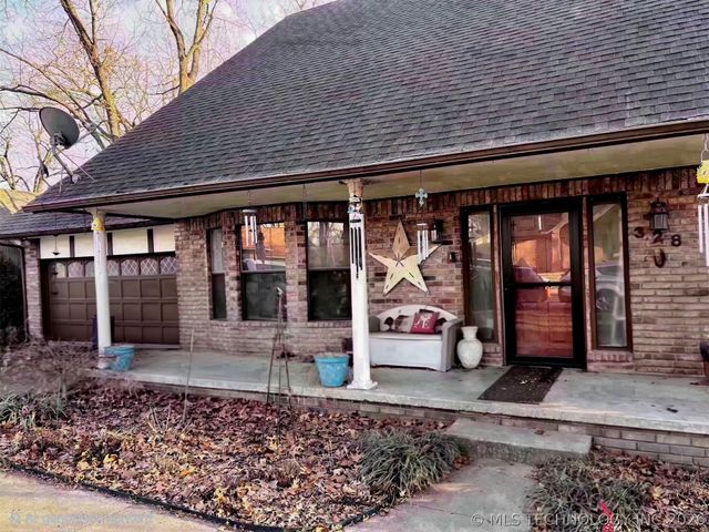 328 Hickory Drive, Tahlequah, OK 74464