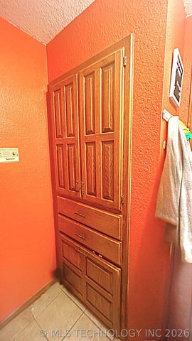 328 Hickory Drive, Tahlequah, OK 74464