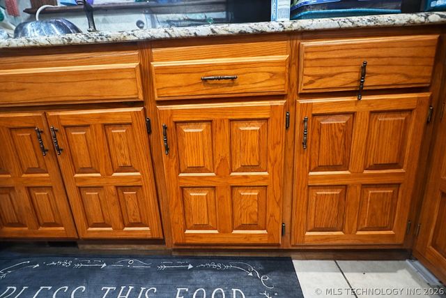 328 Hickory Drive, Tahlequah, OK 74464