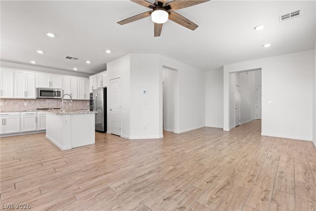 12349 Harbor Isle Avenue, Las Vegas, NV 89138