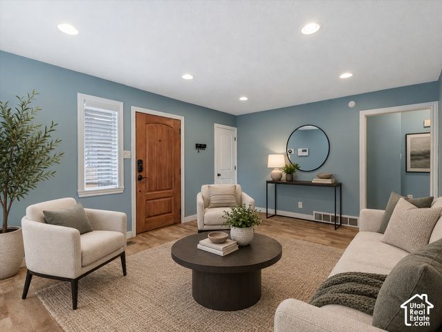 725 N LAFAYETTE DR, Salt Lake City, UT 84116