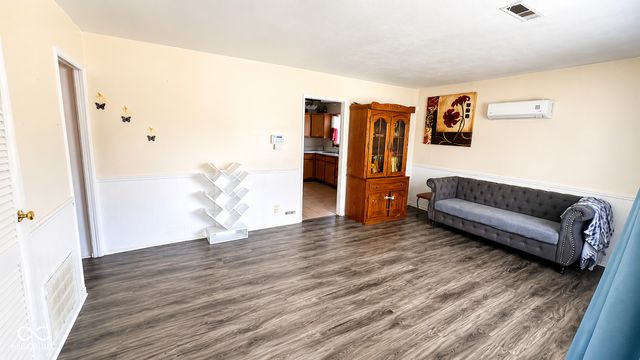 2520 Fredonia Road, Indianapolis, IN 46222