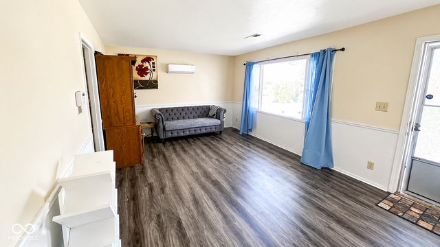 2520 Fredonia Road, Indianapolis, IN 46222