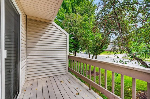 3222 Stonecreek Drive, Madison, WI 53719
