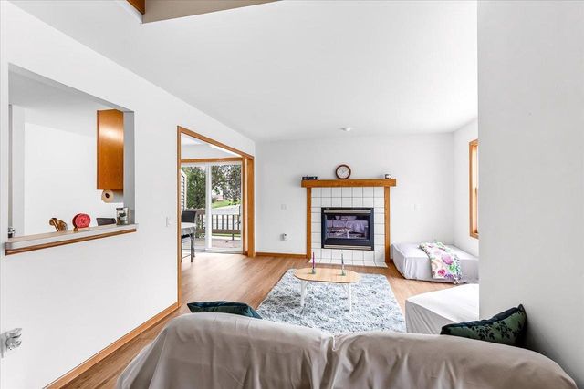 3222 Stonecreek Drive, Madison, WI 53719
