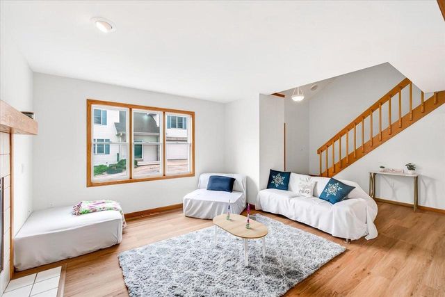3222 Stonecreek Drive, Madison, WI 53719