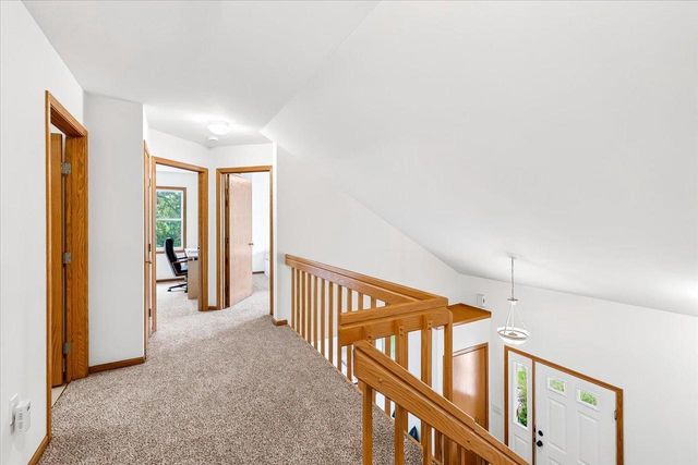 3222 Stonecreek Drive, Madison, WI 53719