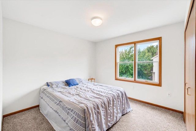 3222 Stonecreek Drive, Madison, WI 53719