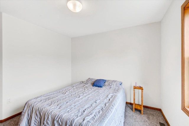 3222 Stonecreek Drive, Madison, WI 53719