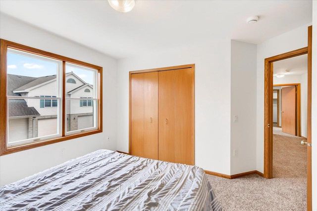 3222 Stonecreek Drive, Madison, WI 53719