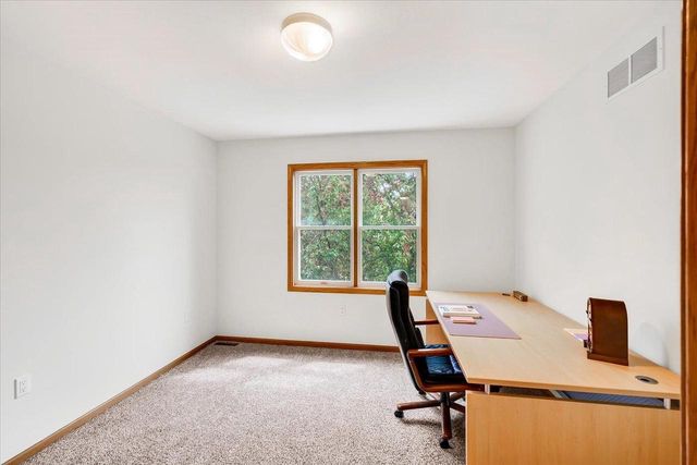 3222 Stonecreek Drive, Madison, WI 53719