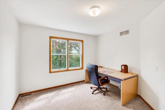 3222 Stonecreek Drive, Madison, WI 53719