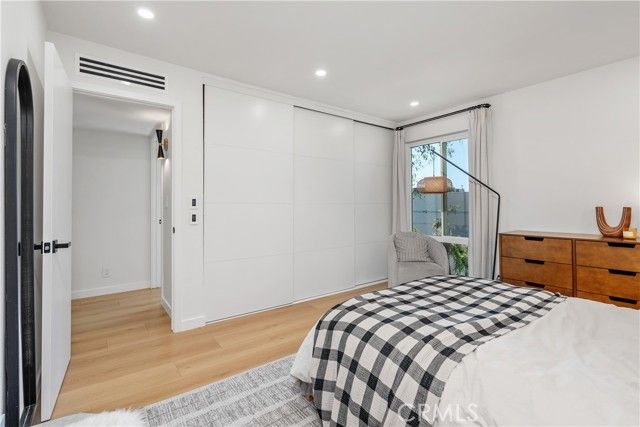 20134 Leadwell St. 218, Winnetka (los Angeles), CA 91306