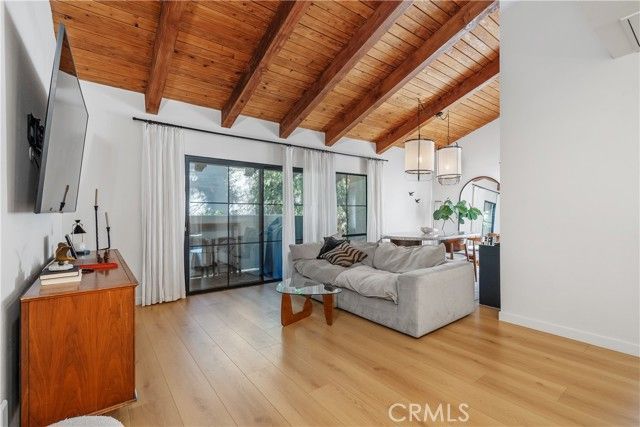 20134 Leadwell St. 218, Winnetka (los Angeles), CA 91306