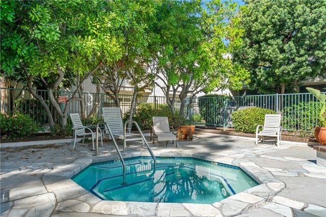 20134 Leadwell St. 218, Winnetka (los Angeles), CA 91306