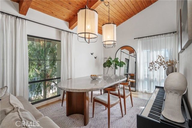 20134 Leadwell St. 218, Winnetka (los Angeles), CA 91306