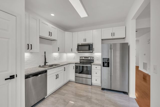 5170 Hickory Hollow Pkwy Unit 245, Antioch, TN 37013