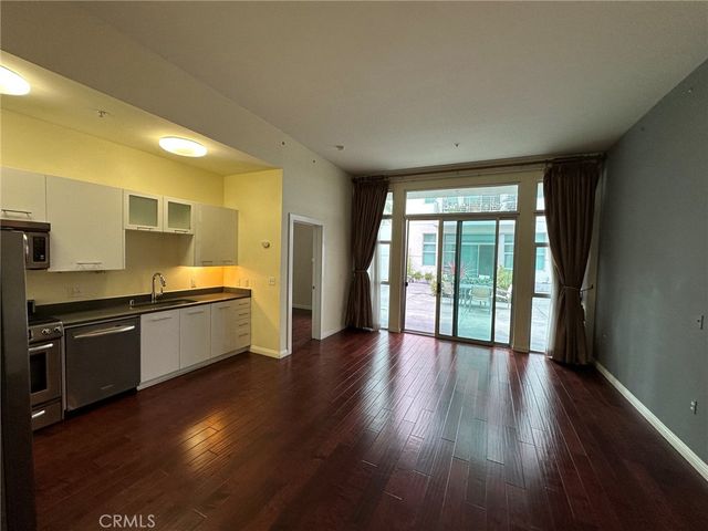 238 S Arroyo Parkway 213, Pasadena, CA 91105
