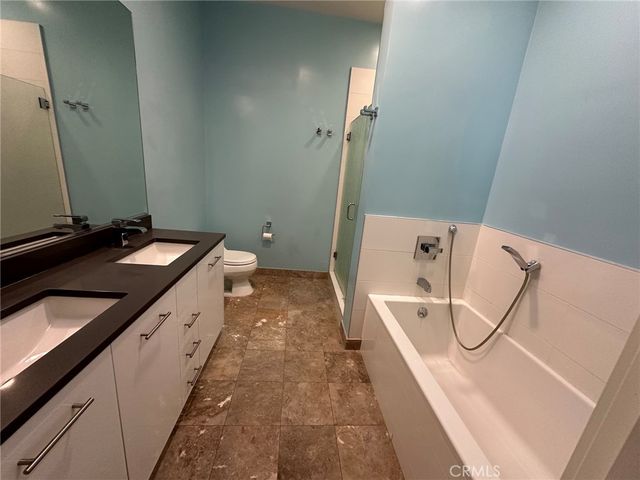238 S Arroyo Parkway 213, Pasadena, CA 91105