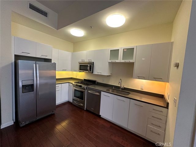 238 S Arroyo Parkway 213, Pasadena, CA 91105