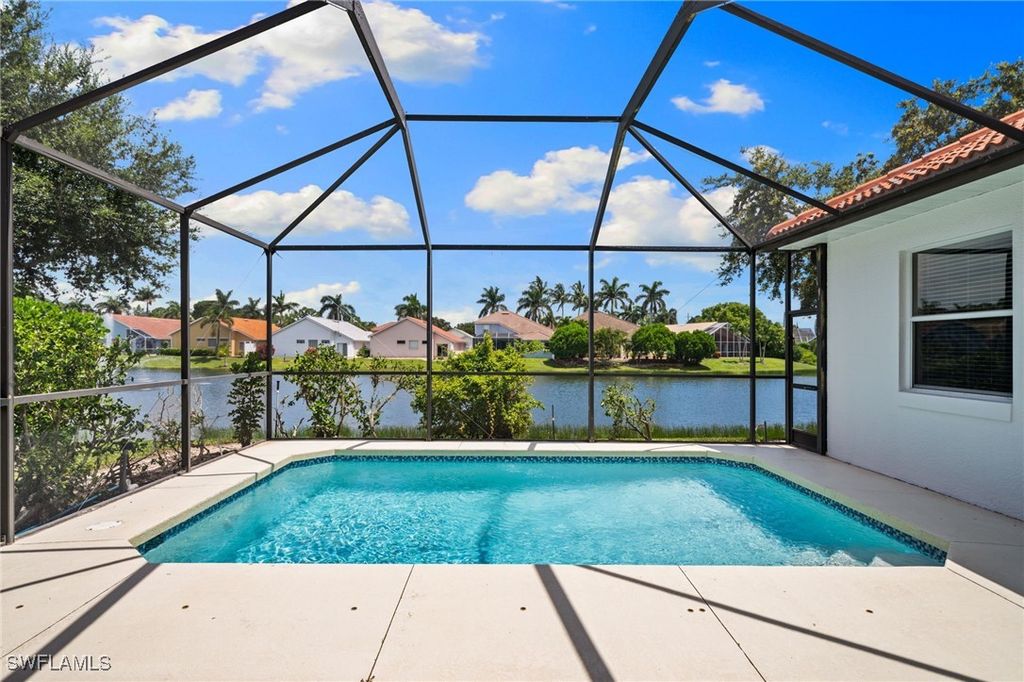 5014 Old Pond DR, Naples, FL 34104