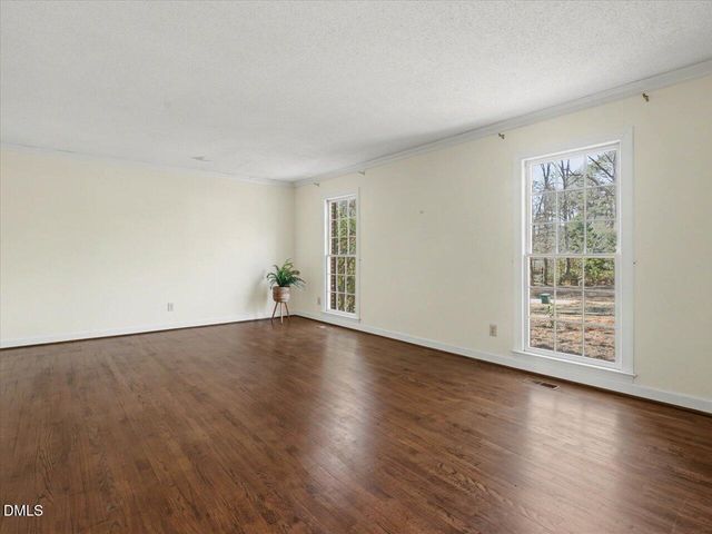 1005 Queensferry Road, Cary, NC 27511