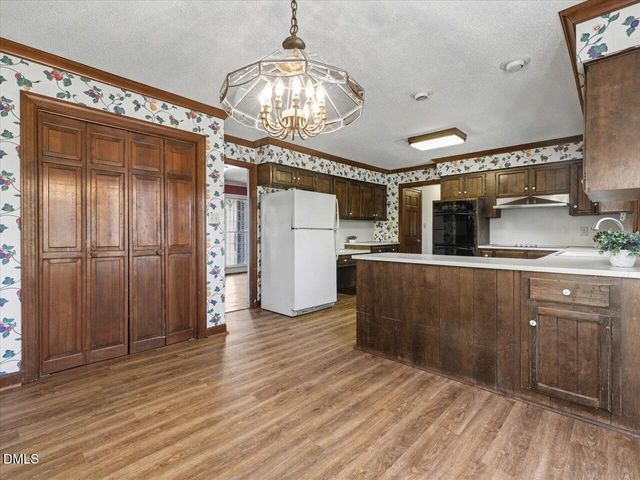 1005 Queensferry Road, Cary, NC 27511