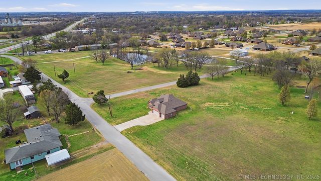 26143 E 104th Street S, Broken Arrow, OK 74014