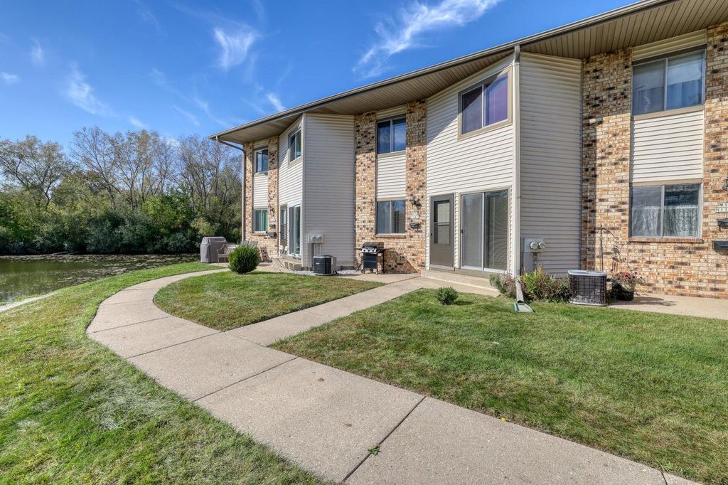 W170N11417 Armada DRIVE #2, Germantown, WI 53022