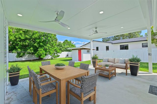 104 SW 7th Street, Hallandale Beach, FL 33009