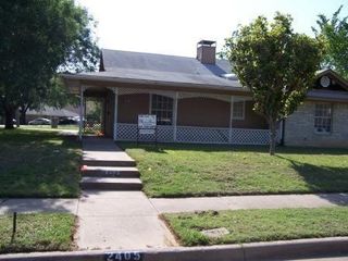 2405 Willow Oak Drive, Irving, TX 75060