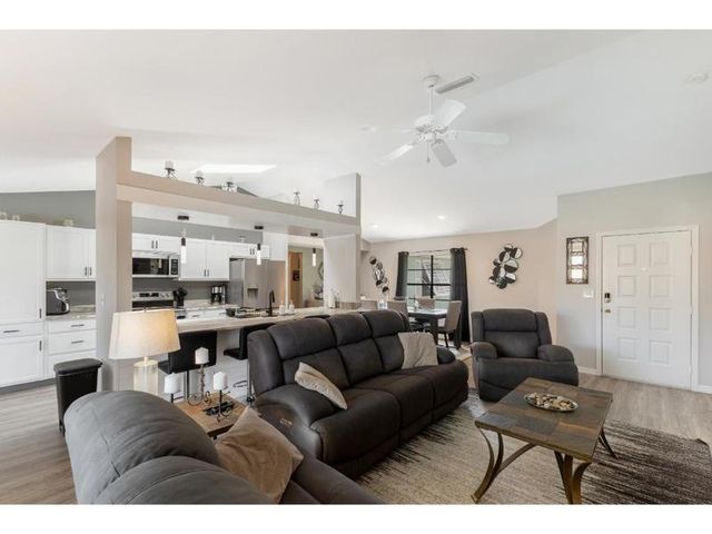 814 Floraland Avenue, Sebastian, FL 32958