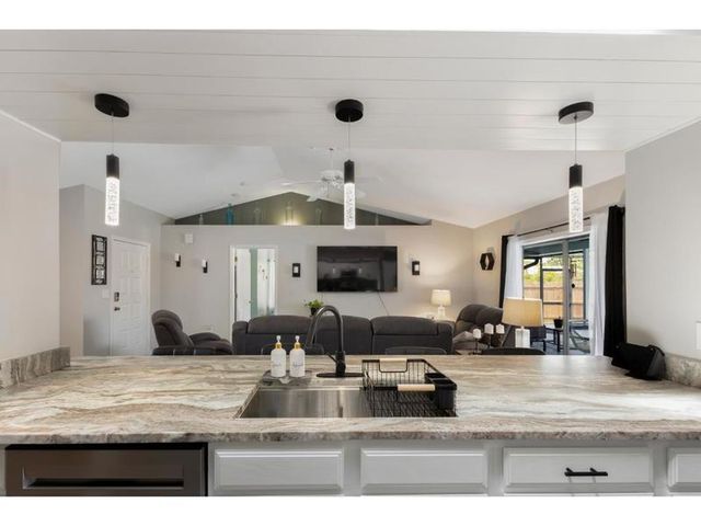 814 Floraland Avenue, Sebastian, FL 32958