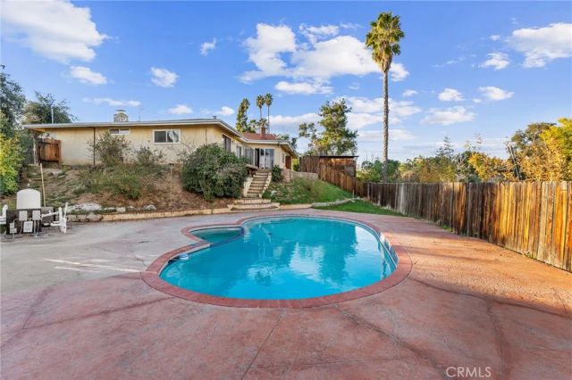 31976 Linda Ladera, Yucaipa, CA 92399