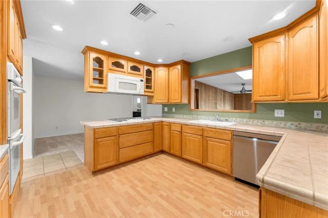 31976 Linda Ladera, Yucaipa, CA 92399