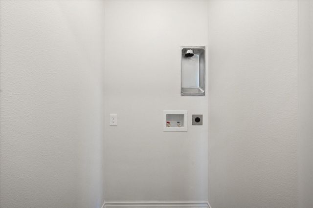 2405 Eureka Avenue, Lubbock, TX 79407