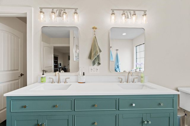 3434 Prairie Lea RD, Kingsbury, TX 78638