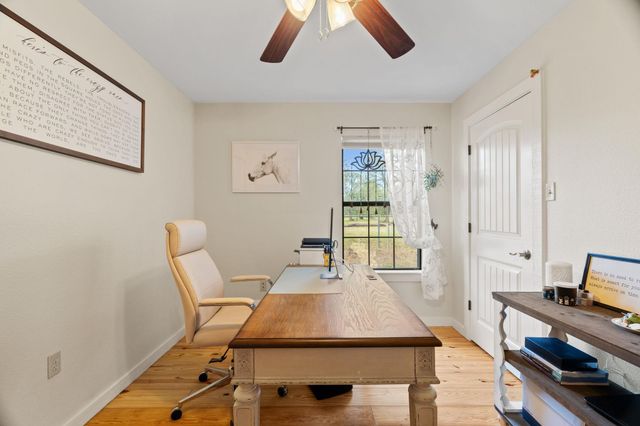 3434 Prairie Lea RD, Kingsbury, TX 78638