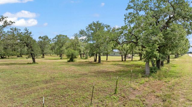 3434 Prairie Lea RD, Kingsbury, TX 78638