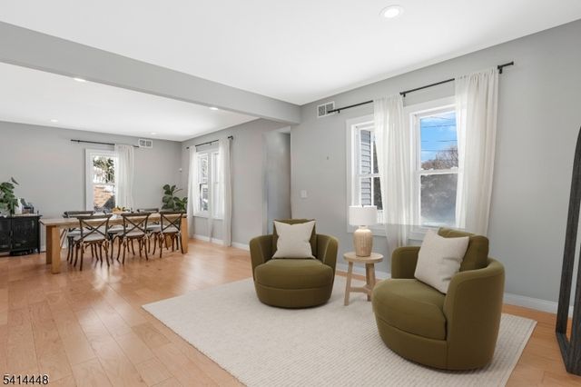 51 Dartmouth St, Edison Twp., NJ 08837