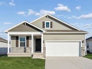 5722 152nd Street, Urbandale, IA 50111