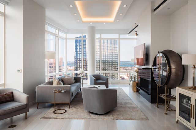 1 Franklin Street PH2D, Boston, MA 02110