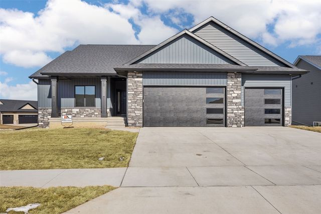 910 Yorkshire Street, North Liberty, IA 52317