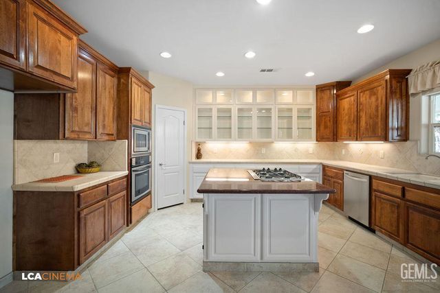 3612 Cedar Canyon Street, Bakersfield, CA 93306