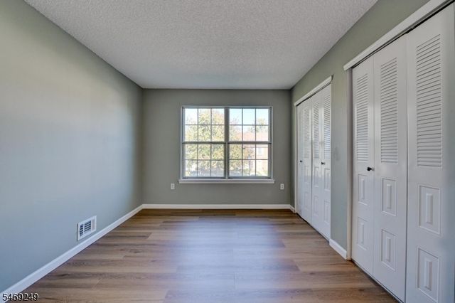 39 Lindsey Ct, Franklin Twp., NJ 08823