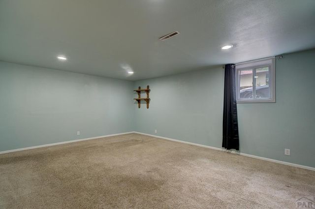 61 Louis Nelson Rd, Pueblo, CO 81001