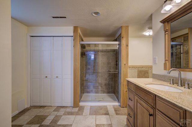 61 Louis Nelson Rd, Pueblo, CO 81001