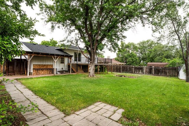 61 Louis Nelson Rd, Pueblo, CO 81001